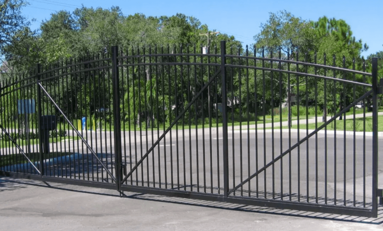 Why You Should Install a Commercial Fence